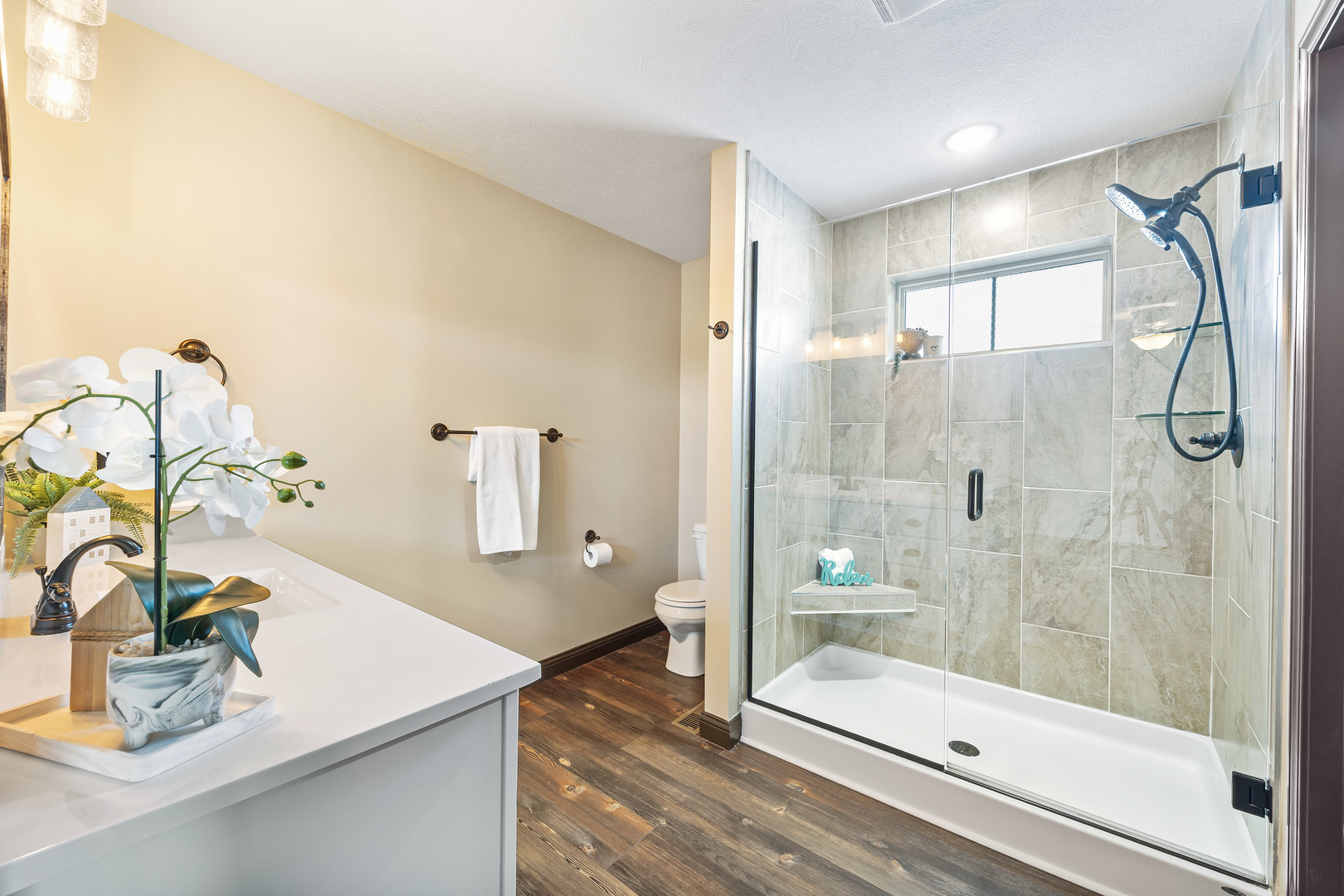 2172 Granby Lane Normal, IL 61761 - Photo 20 of 39 a bathroom with a sink and mirror