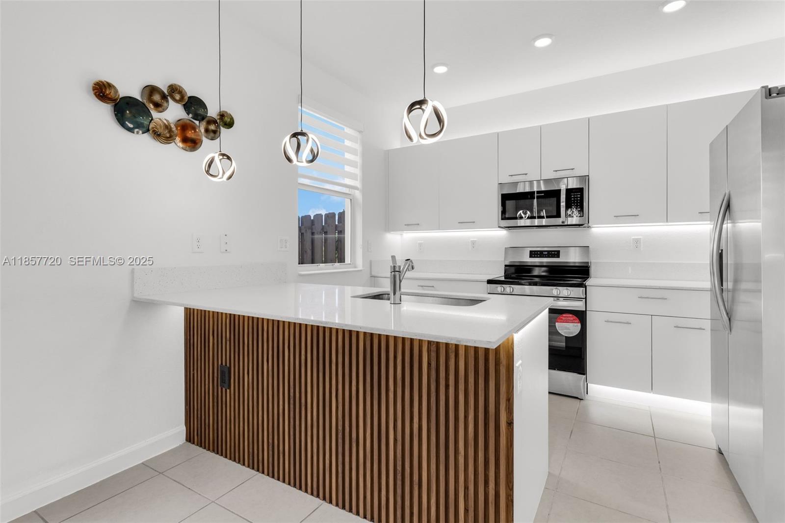 12373 Northwest 24th Place Miami, FL 33147 - Photo 7 of 43