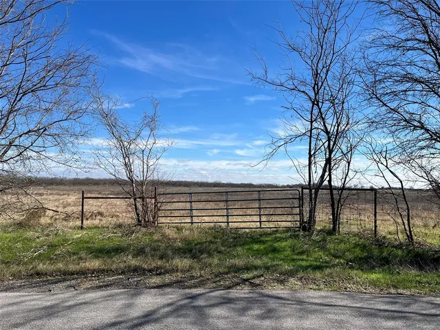 $225,000 | 4040 Northwest Blooming Grove, Blooming Grove, TX 76626