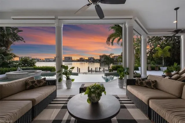 $7,499,000 | 2825 Leeward Lane, Naples, FL 34103