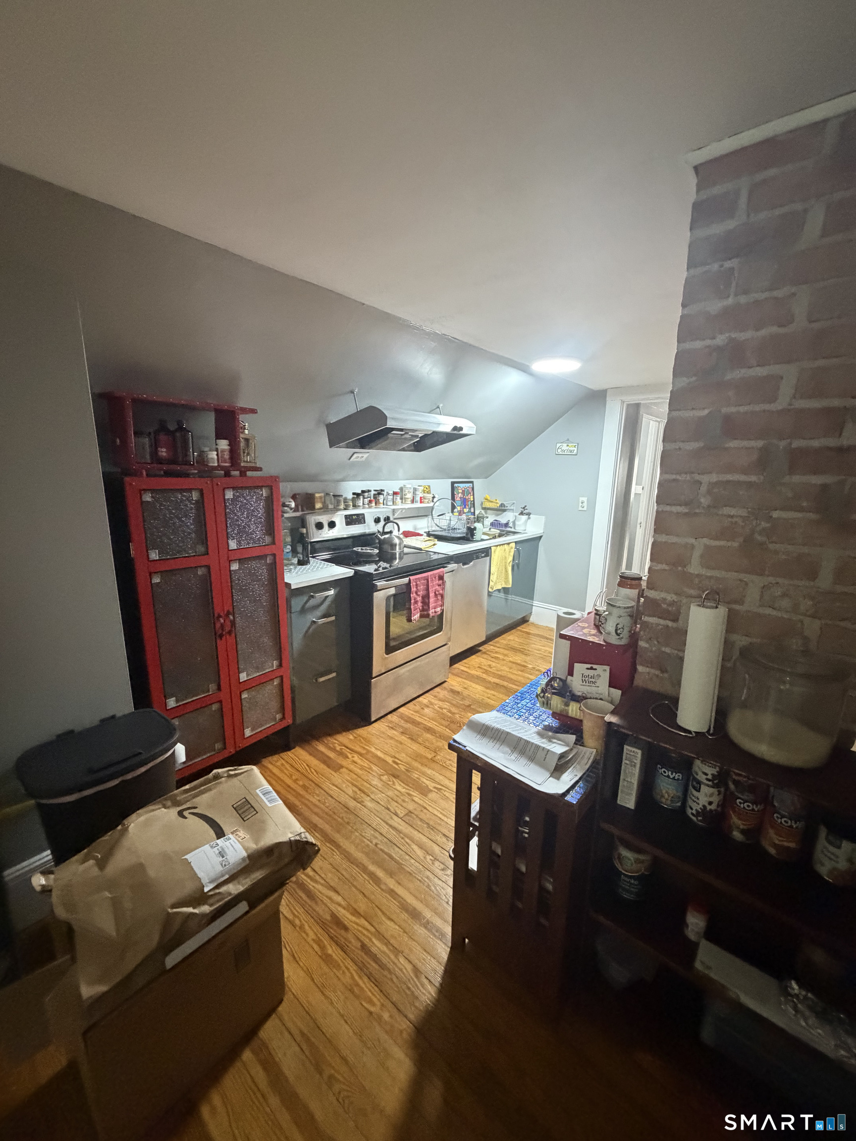 105 Grennan Road West Hartford, CT 06107 - Photo 13 of 21