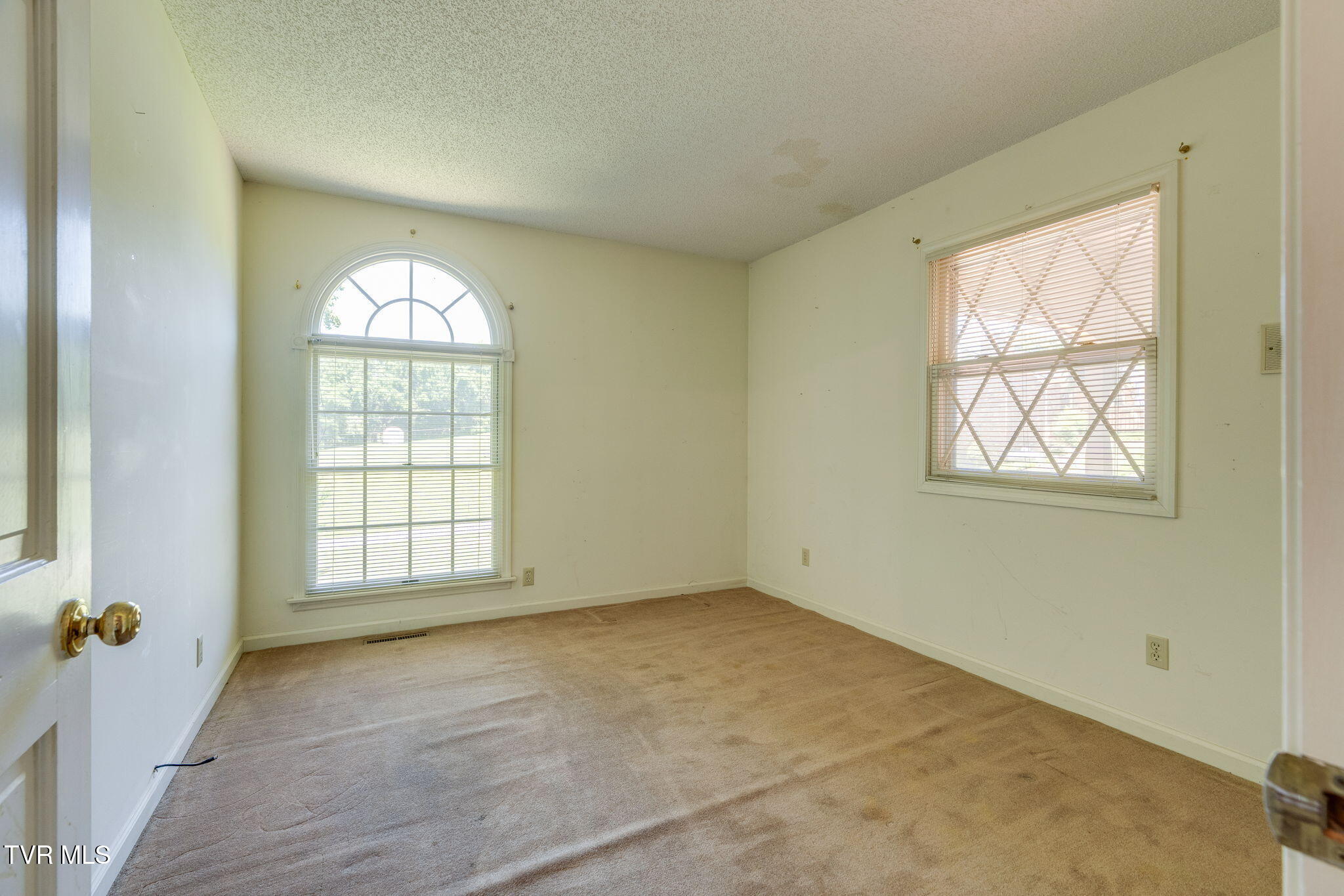 900 Jordan Road Elizabethton, TN 37643 - Photo 38 of 51 022