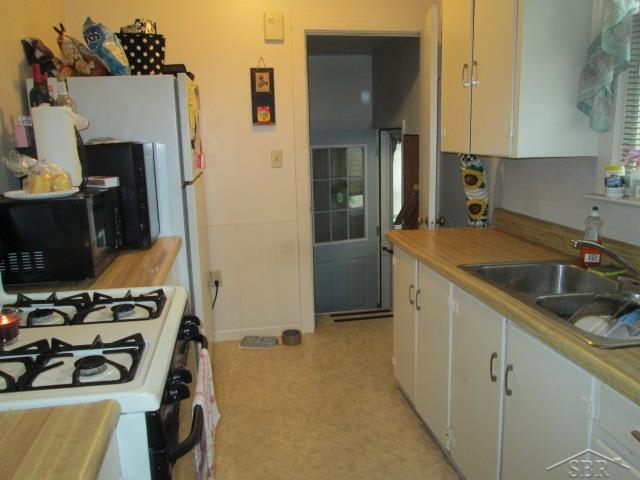 740 Swanson Road Saginaw, MI 48609 - Photo 5 of 16 31217081-4.JPG