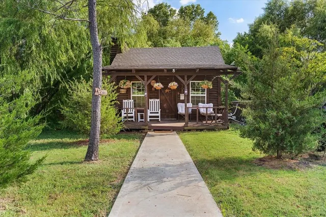 a view of a house with garden