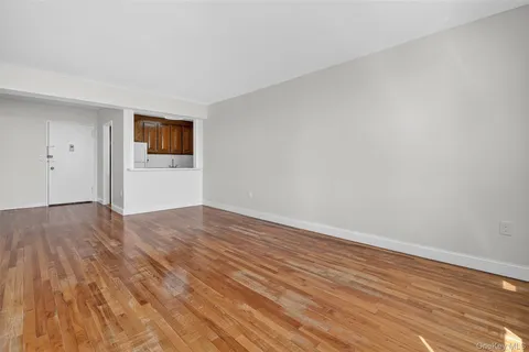 $285,000 | 360 Westchester Avenue, Unit 302, Port Chester, NY 10573