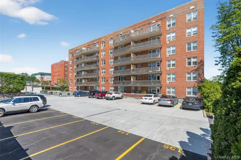 $285,000 | 360 Westchester Avenue, Unit 302, Port Chester, NY 10573