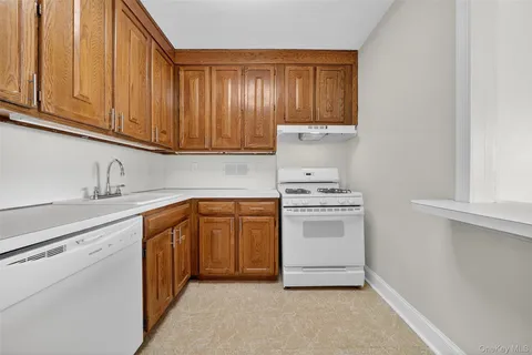 $285,000 | 360 Westchester Avenue, Unit 302, Port Chester, NY 10573