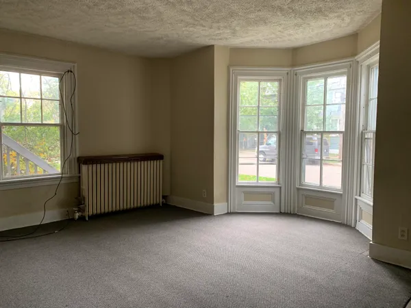 $219,900 | 417 Oak Street, Kalamazoo, MI 49007