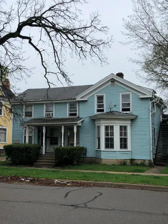 $219,900 | 417 Oak Street, Kalamazoo, MI 49007