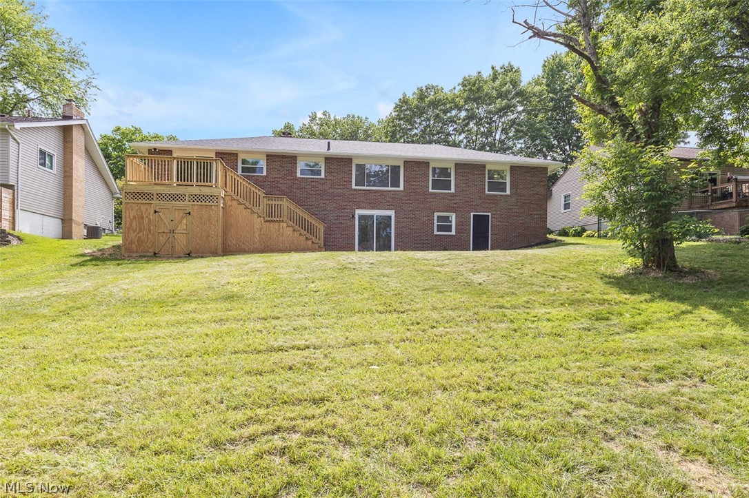2429 Thurmont Road Akron, OH 44313 - Photo 4 of 44