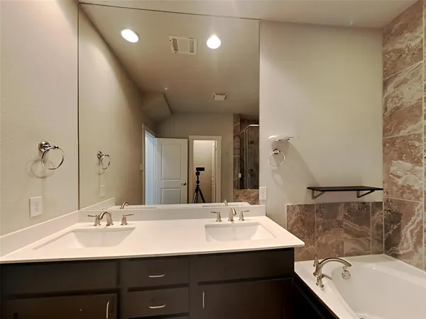 $3,150 | 1318 Palm Springs Lane, Dallas, TX 75204