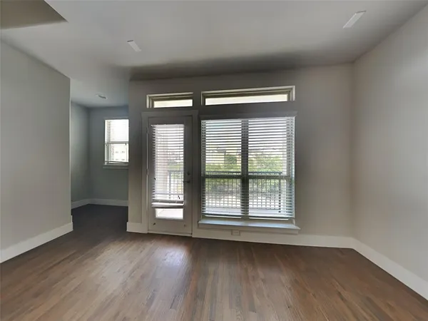 $3,150 | 1318 Palm Springs Lane, Dallas, TX 75204