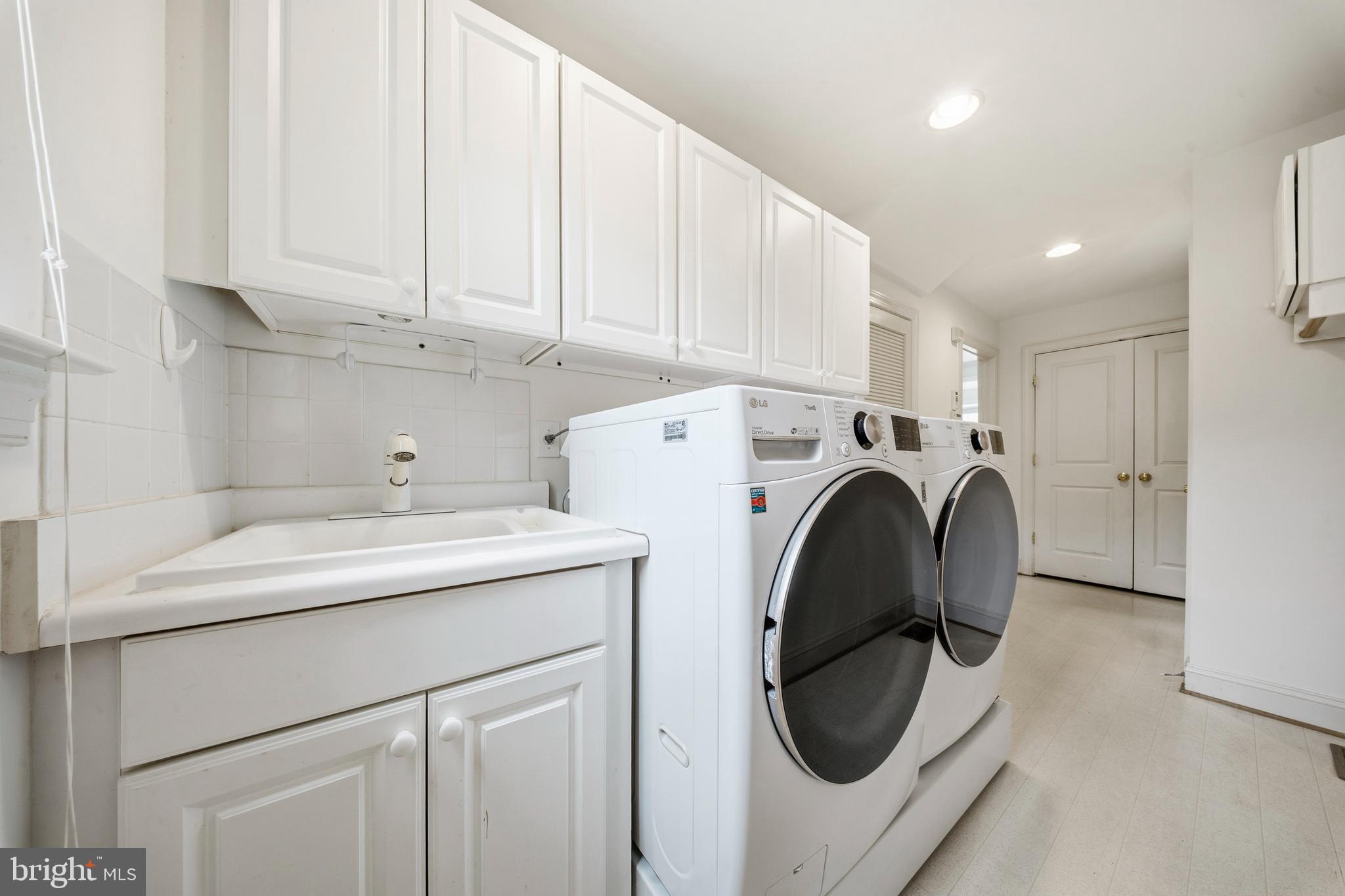 22409 Brook Point Way Clarksburg, MD 20871 - Photo 30 of 76