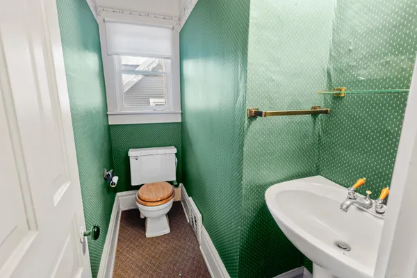 $350,000 | 65 South Howell Street, Hillsdale, MI 49242