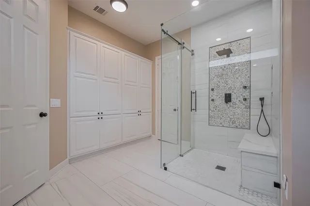 $6,500 | 11826 Legend Manor Drive, Houston, TX 77082