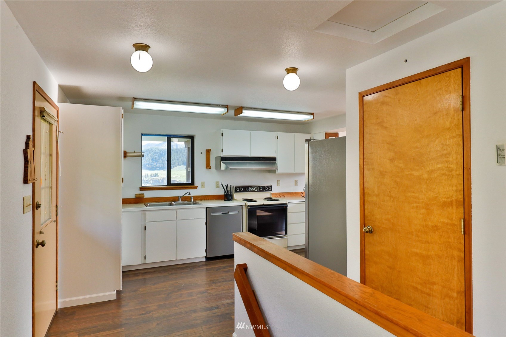 8080 North Dryden Road Cashmere, WA 98815 - Photo 15 of 35 Gallery Image 15
