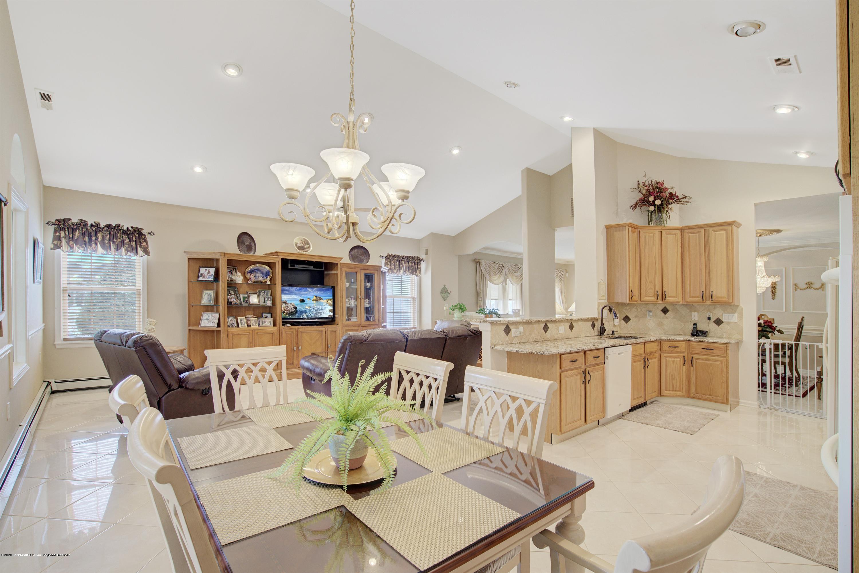 120 Eleanor Road Manchester Township, NJ 08759 - Photo 16 of 48 016_016_Eat In Kitchen