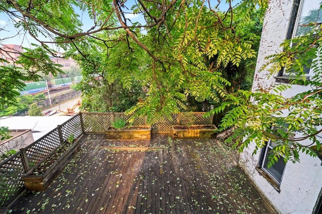 1947 South 18th Street Pittsburgh, PA 15203 - Photo 22 of 48 a view of yard