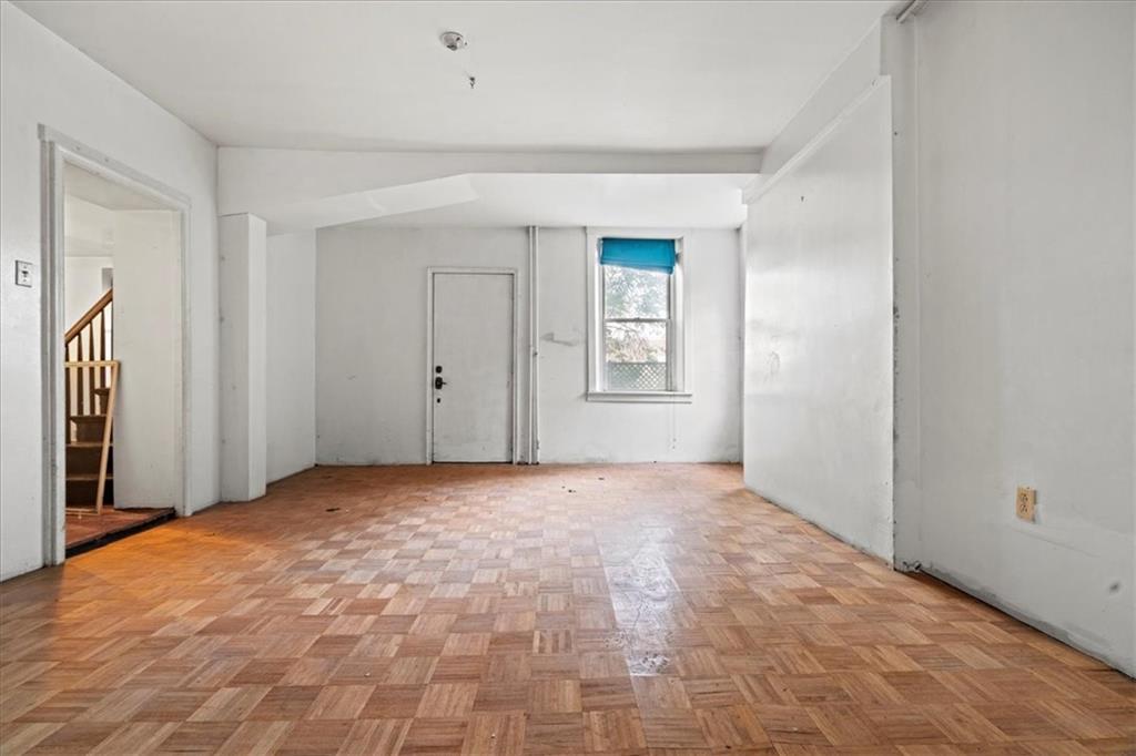 1947 South 18th Street Pittsburgh, PA 15203 - Photo 32 of 48 a view of an empty room with window and closet area