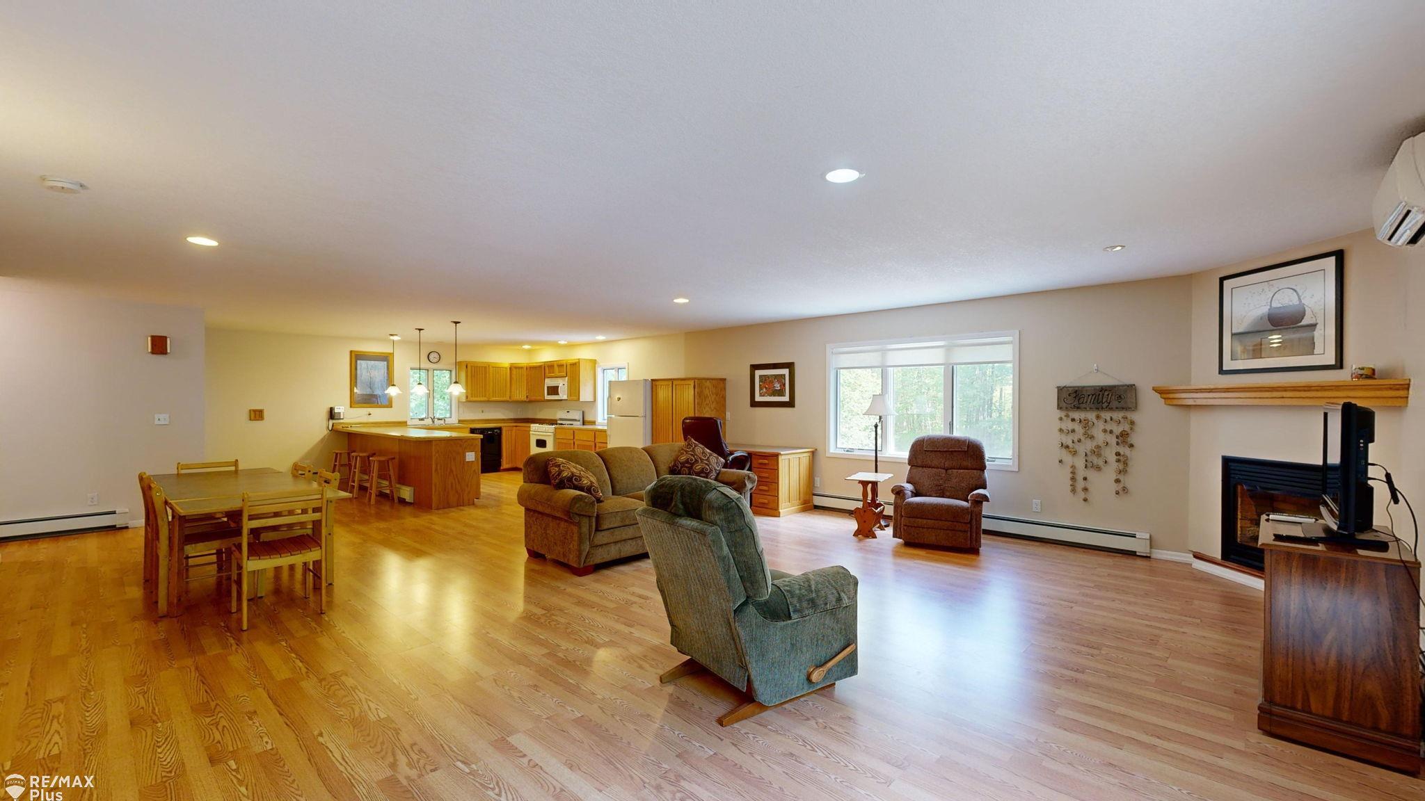 4550 Sheridan Road Vassar, MI 48768 - Photo 6 of 65 50142366-ba4919a3-1ea9-43e2-b7ad-b4de3edfad42.JPG