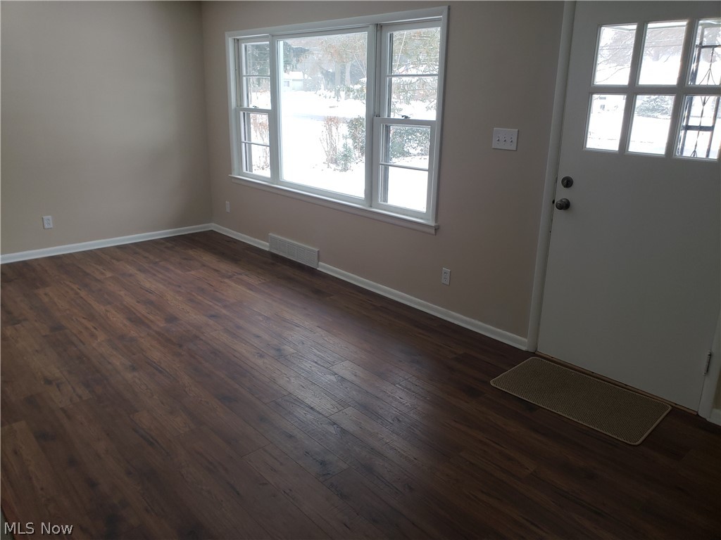 291 Stratford Road Akron, OH 44333 - Photo 12 of 31 Gallery Image 12