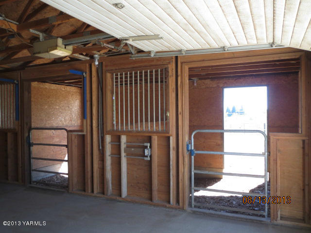 3330 Rosenkranz Road Tieton, WA 98947 - Photo 15 of 15 a view of entryway