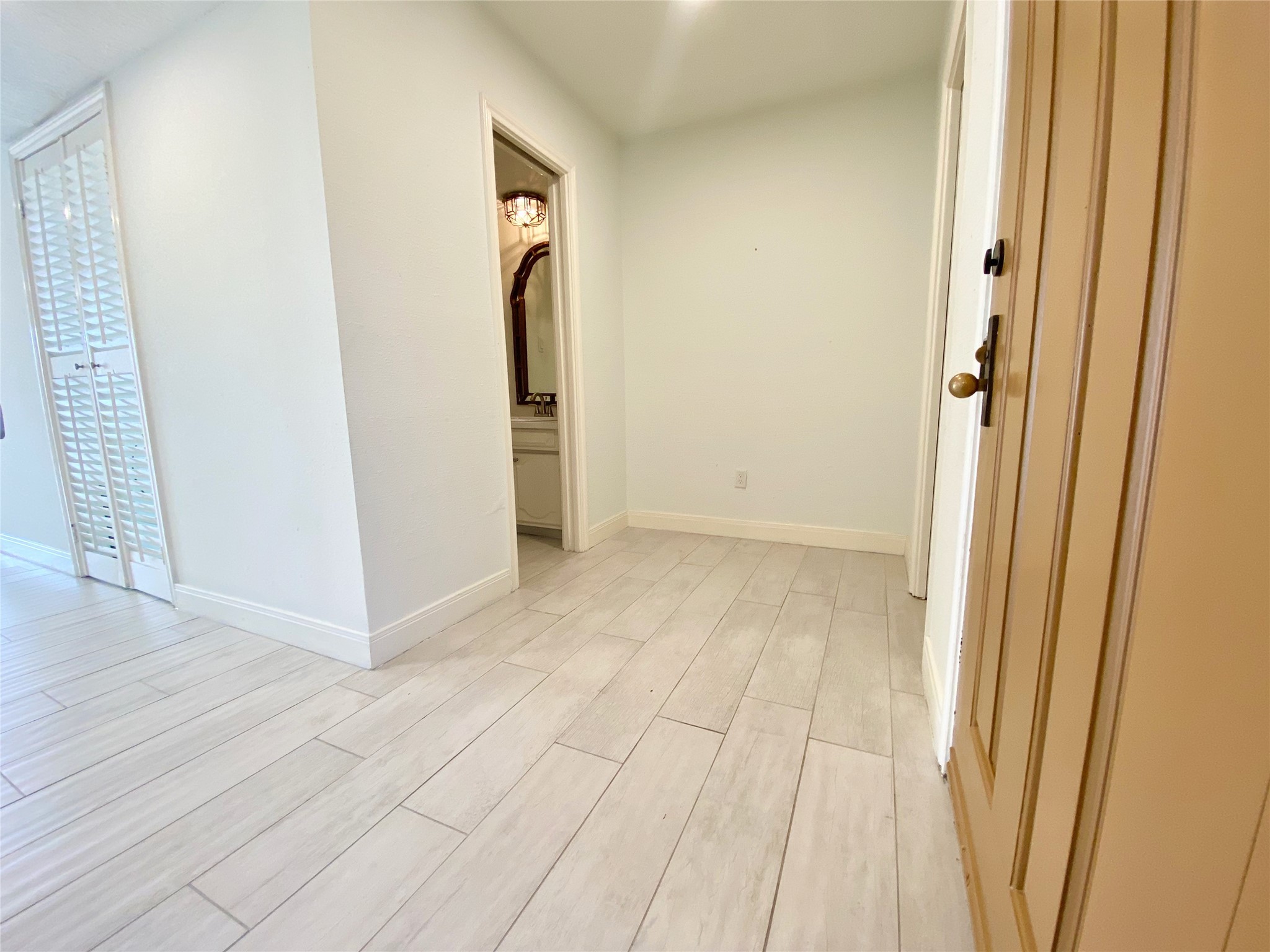 1259 Blalock Road Houston, TX 77055 - Photo 14 of 41