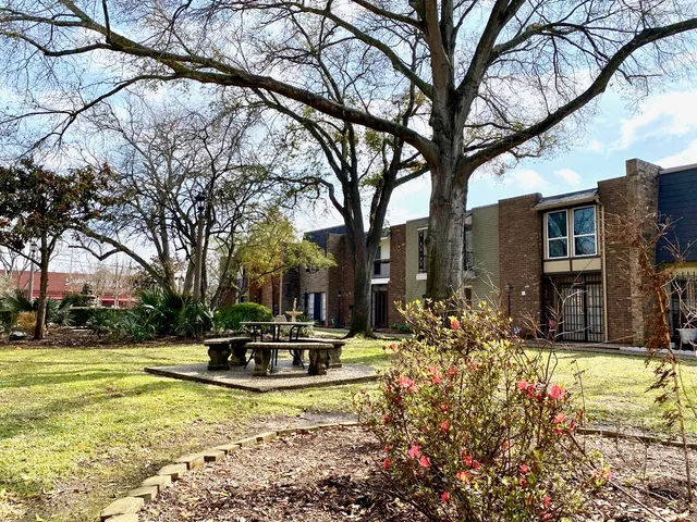 $2,000 | 1259 Blalock Road, Houston, TX 77055