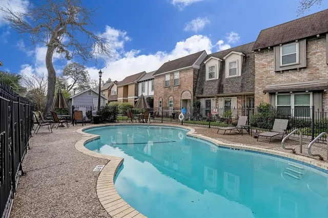 $2,000 | 1259 Blalock Road, Houston, TX 77055