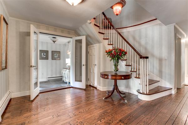 14 Summit Road Marblehead, MA 01945 - Photo 2 of 30 Gallery Image 2