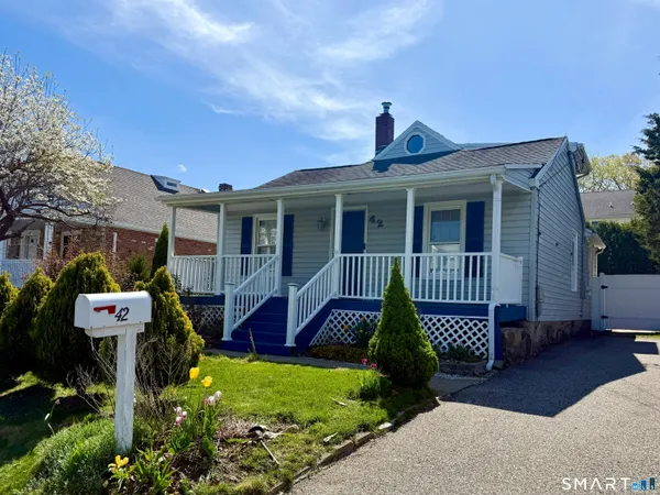 $3,200 | 42 Wells Avenue, Shelton, CT 06484