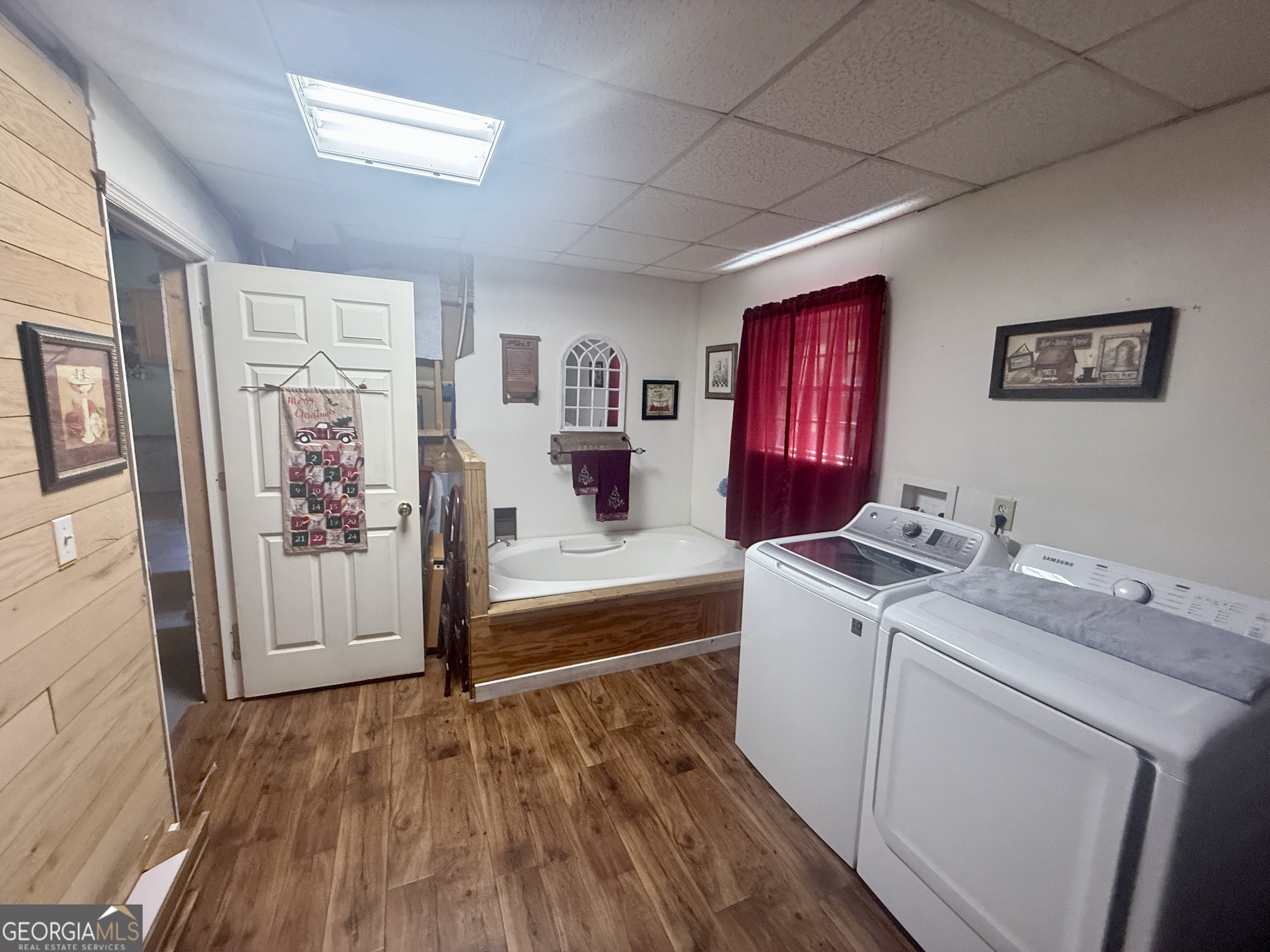 1072 Mountain View Road Trion, GA 30753 - Photo 11 of 29 a view of utility room and bedroom