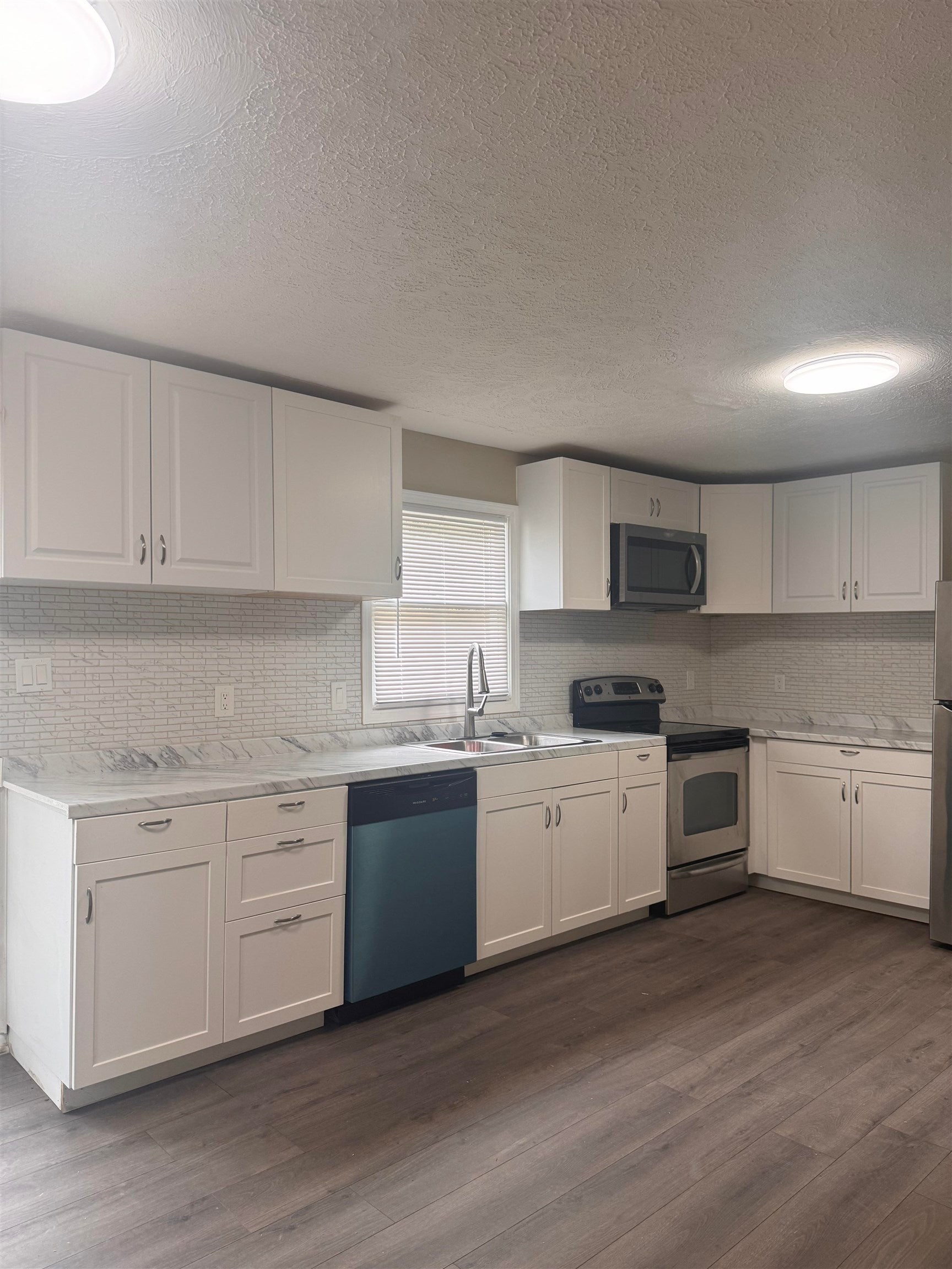 3829 Green Valley Road Huntington, WV 25701 - Photo 4 of 21 Gallery Image 4