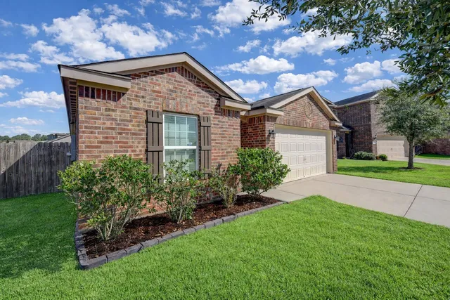 $2,200 | 8839 Hazel Rose Sky Drive, Humble, TX 77338