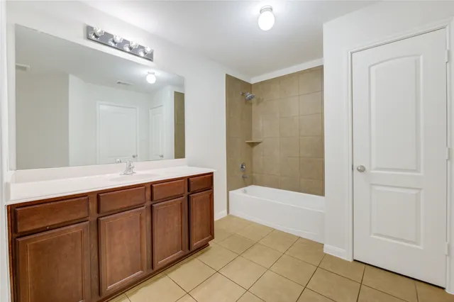 $2,200 | 8839 Hazel Rose Sky Drive, Humble, TX 77338