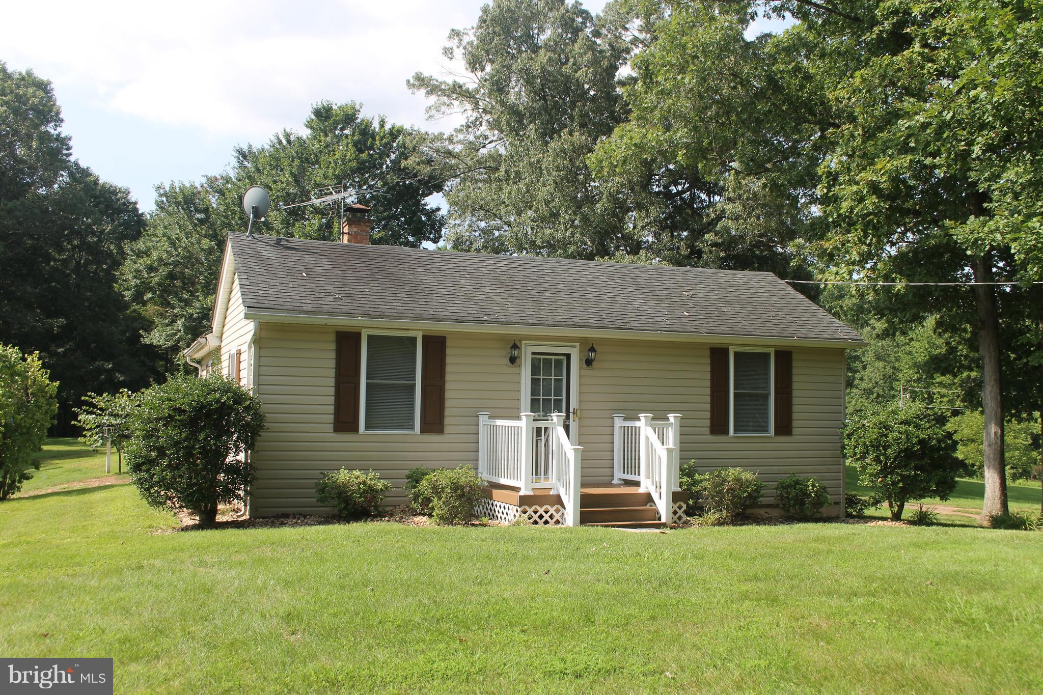 2575 Courtney School Road Midland, VA 22728 - Photo 2 of 25 Front of Home