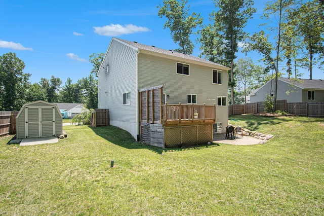 $392,000 | 737 West North Hls Court, Newaygo, MI 49337