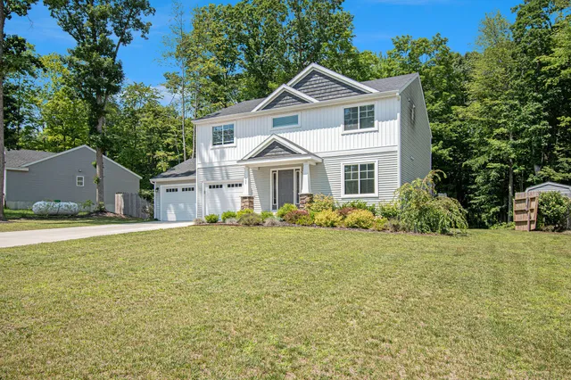 $392,000 | 737 West North Hls Court, Newaygo, MI 49337