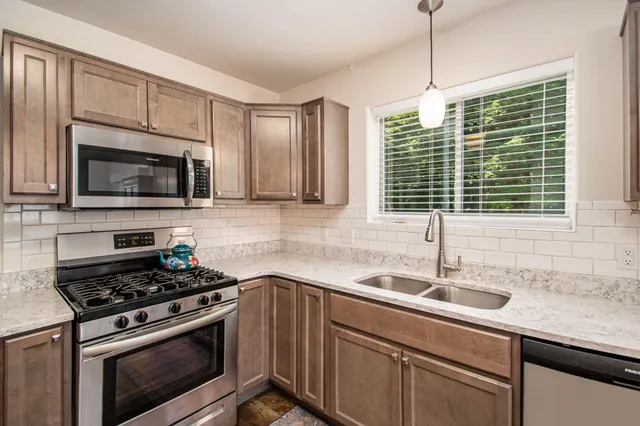 $392,000 | 737 West North Hls Court, Newaygo, MI 49337