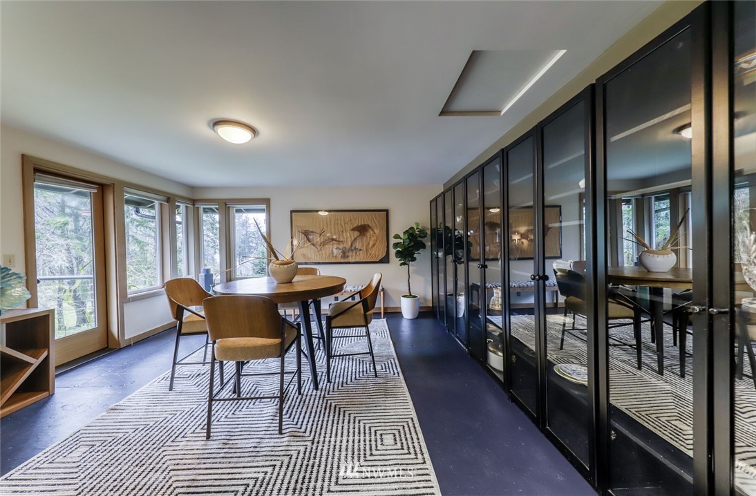 6403 Northeast Ralston Road Bainbridge Island, WA 98110 - Photo 7 of 37 Gallery Image 7