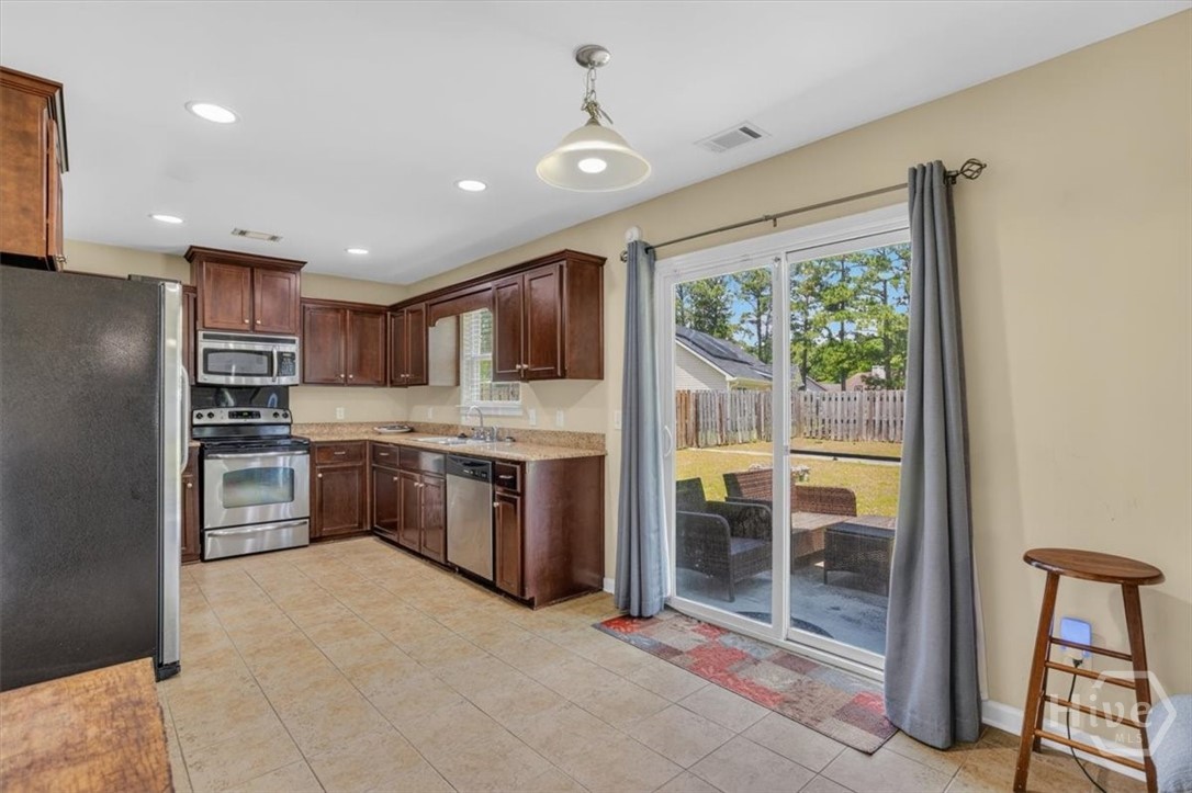 104 Austin Way Savannah, GA 31419 - Photo 12 of 47