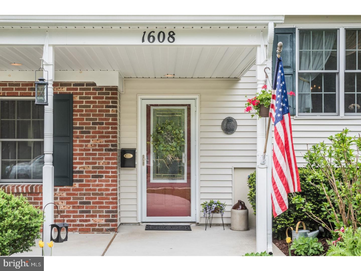 1608 Rivers Edge Drive Riverside, NJ 08075 - Photo 2 of 25 Exterior Front
