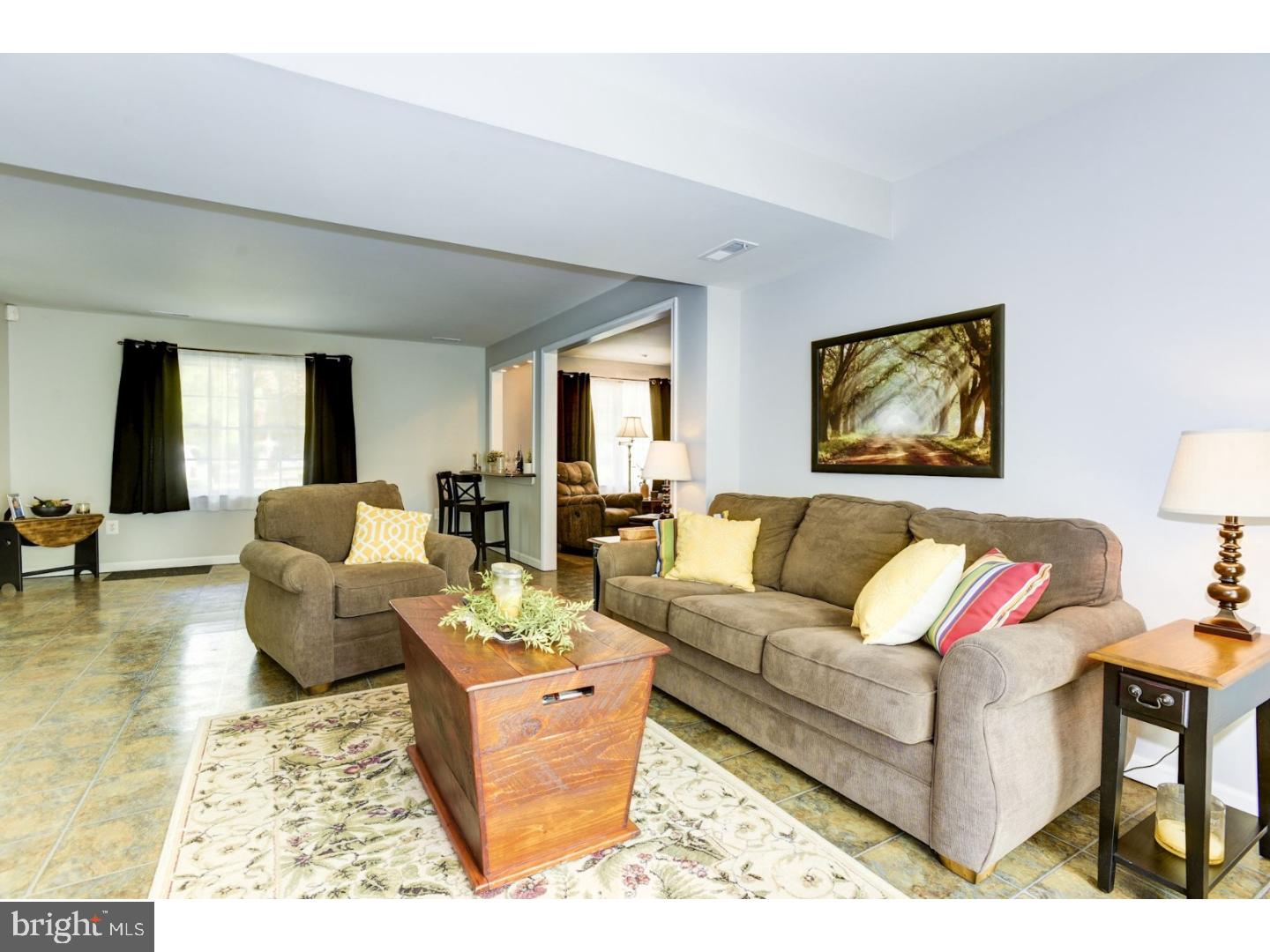 1608 Rivers Edge Drive Riverside, NJ 08075 - Photo 10 of 25 Family Room