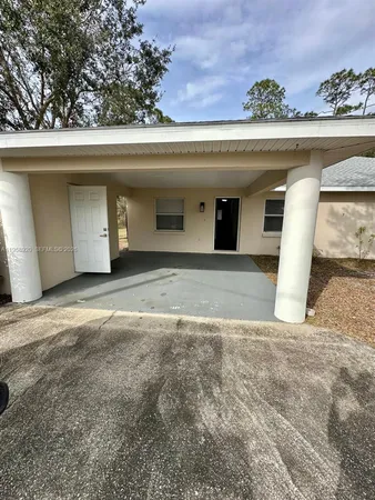 a view of a garage