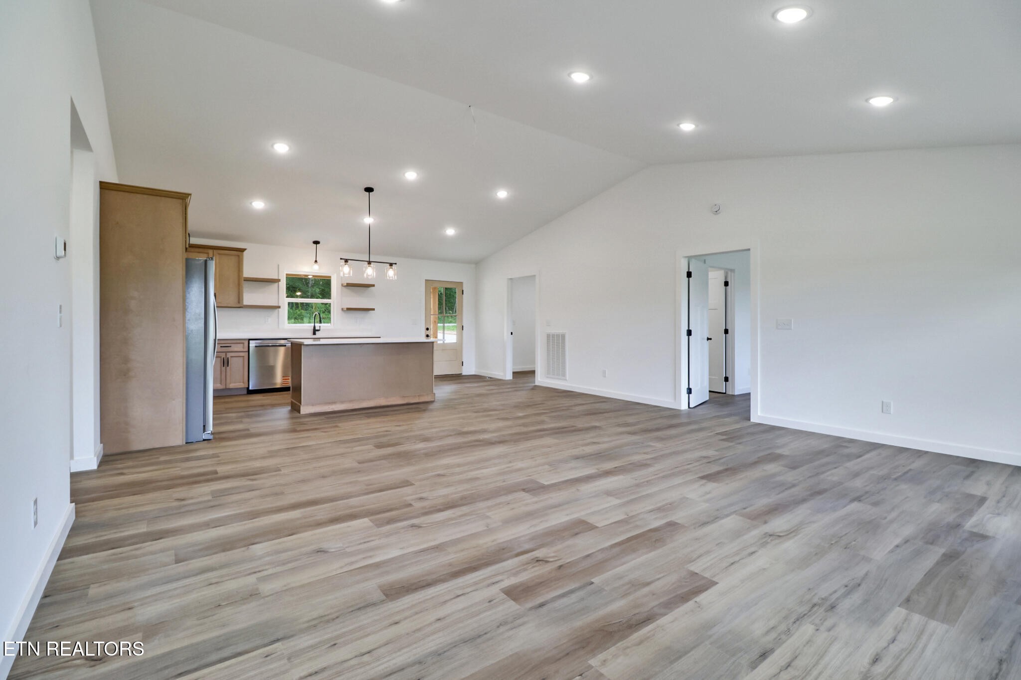 817 Hack Beaty Road Grimsley, TN 38565 - Photo 4 of 26 Gallery Image 4