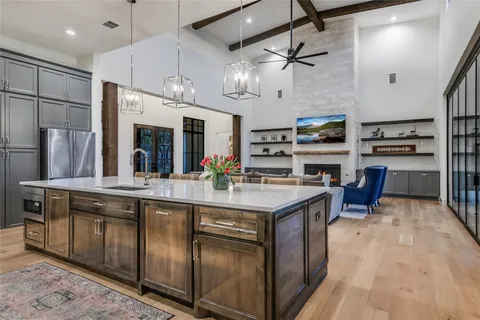 $2,990,000 | 207 Gwendolyns Trail, Wimberley, TX 78676