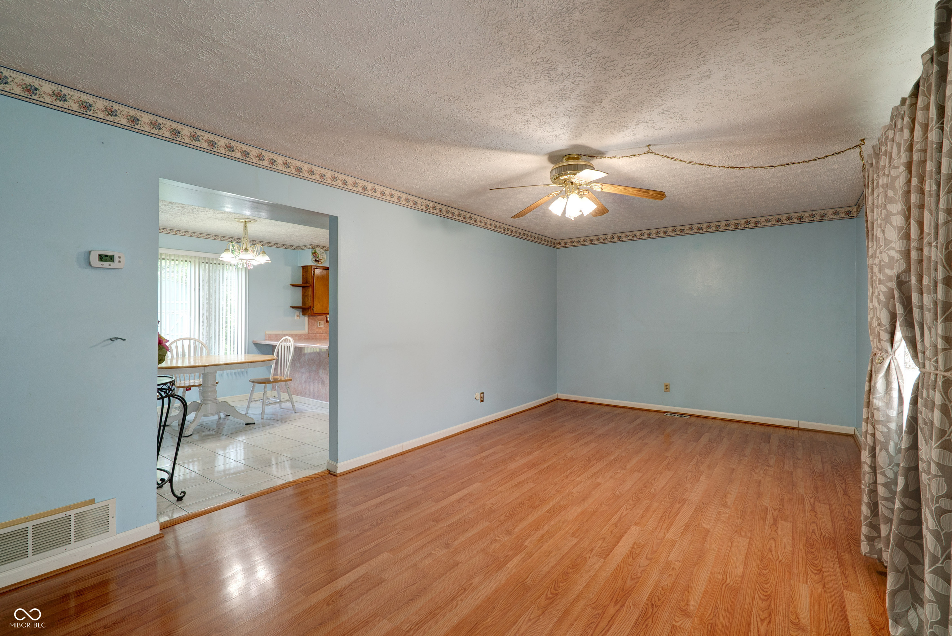 5425 Gambel Road Indianapolis, IN 46221 - Photo 2 of 25