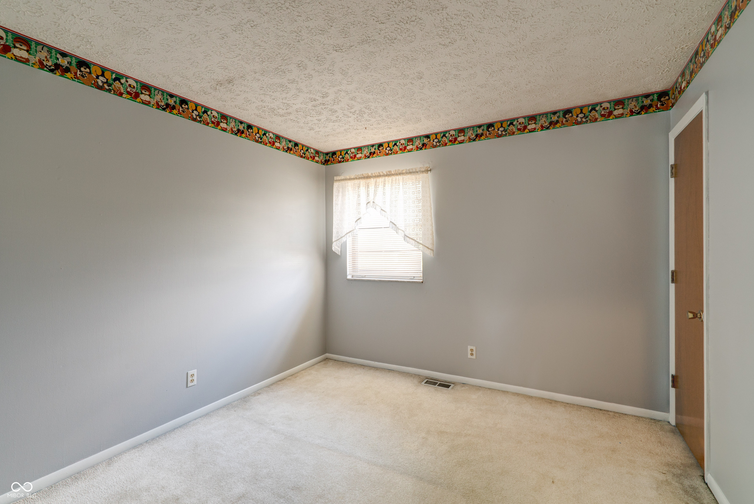 5425 Gambel Road Indianapolis, IN 46221 - Photo 21 of 25
