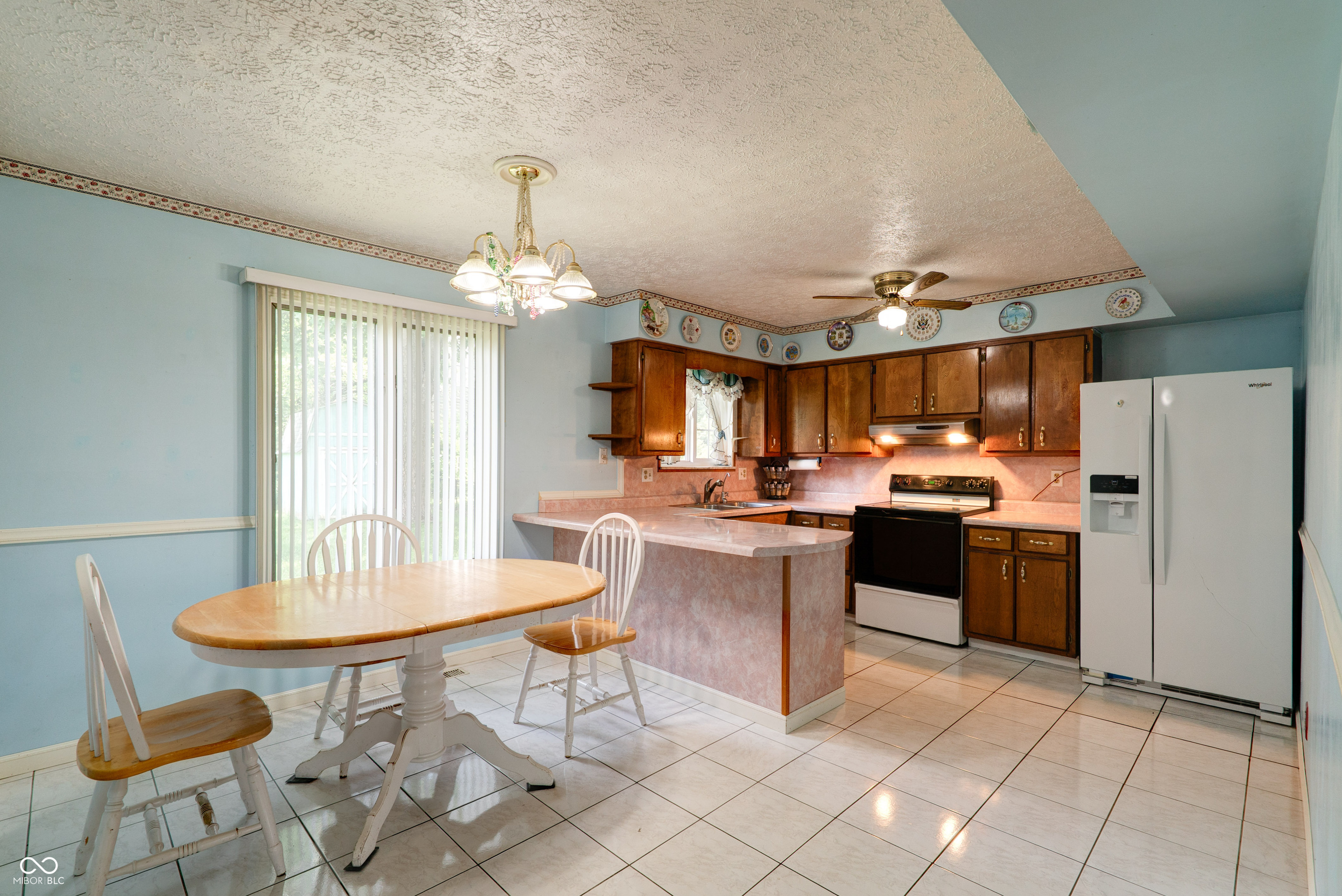 5425 Gambel Road Indianapolis, IN 46221 - Photo 6 of 25