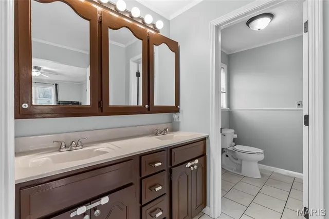 $445,000 | 1937 North Commercial Avenue, St. Clair, MO 63077